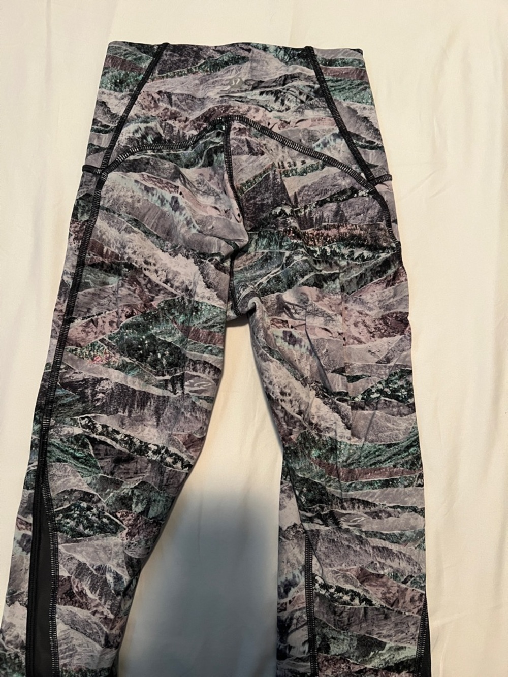 lululemon athletica High-Rise Patterned Leggings in Green, Gray, Black - Picture 2 of 2